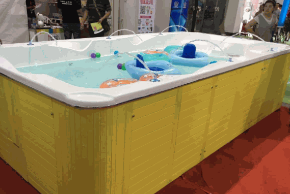 亚克力婴幼儿游泳馆